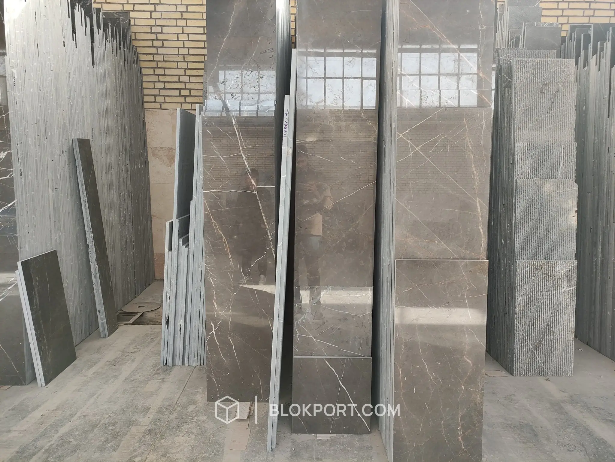 African Black Polished Marble, photo 1 of 3