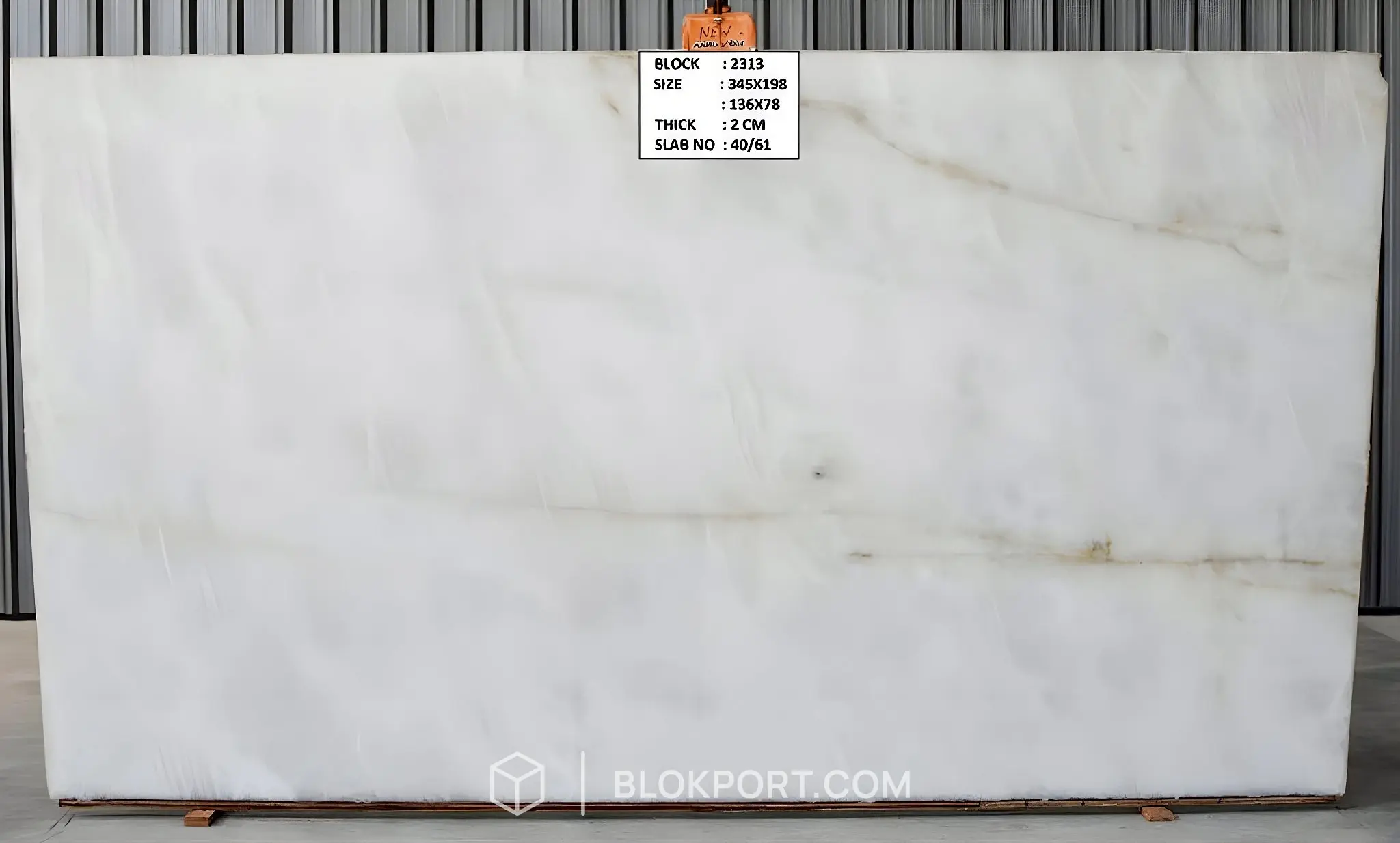 Crystallo Traslux Polished Quartzite, photo 1 of 4