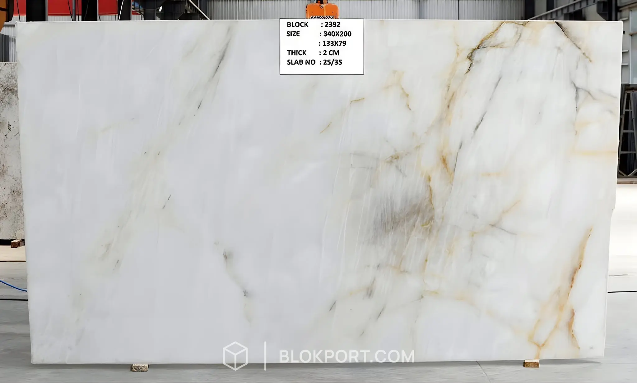 Crystallo Traslux Polished Quartzite, photo 1 of 4