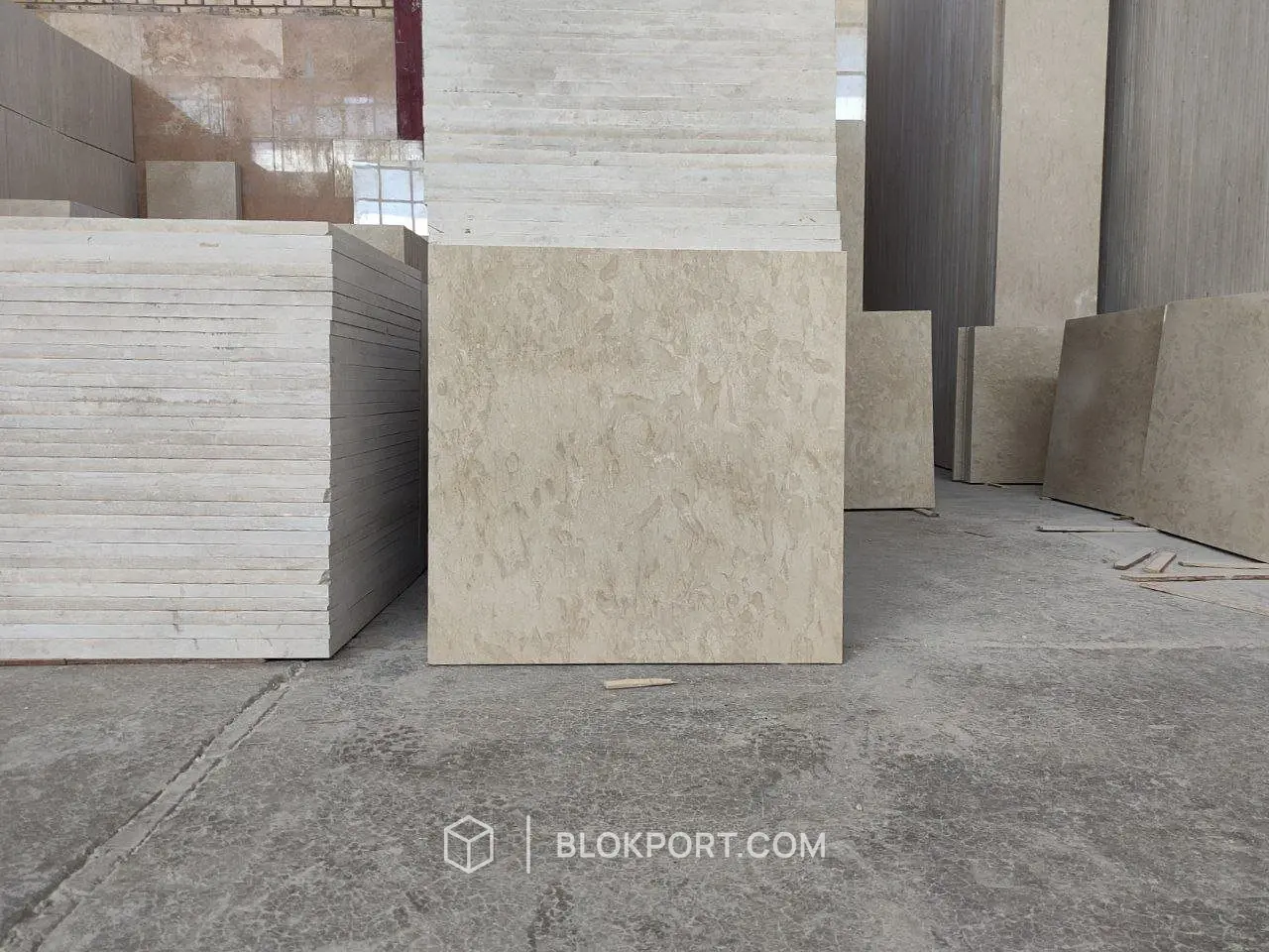 Royal Beige Polished Marble, photo 1 of 3