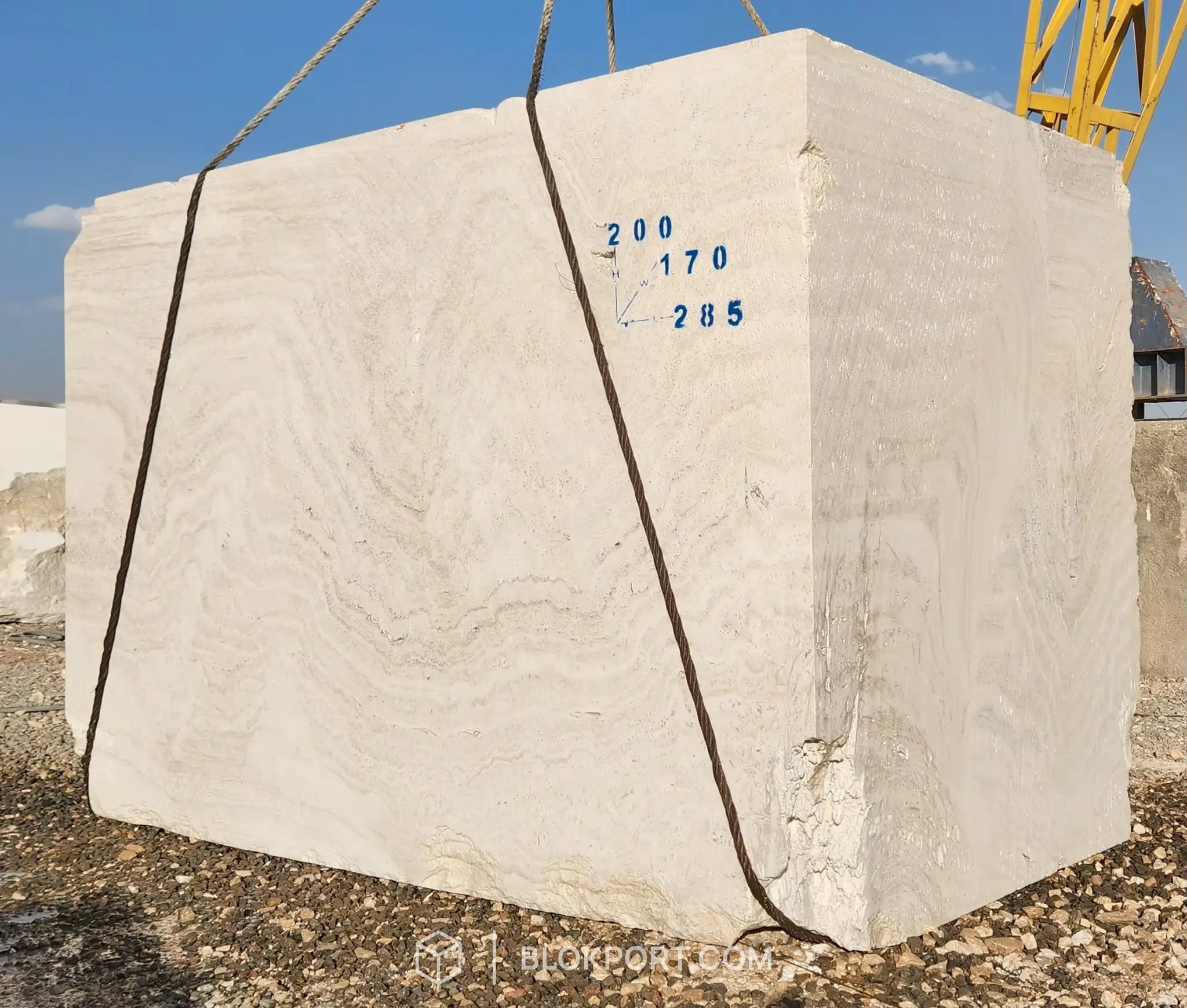 Iran White Travertine, photo 1 of 8