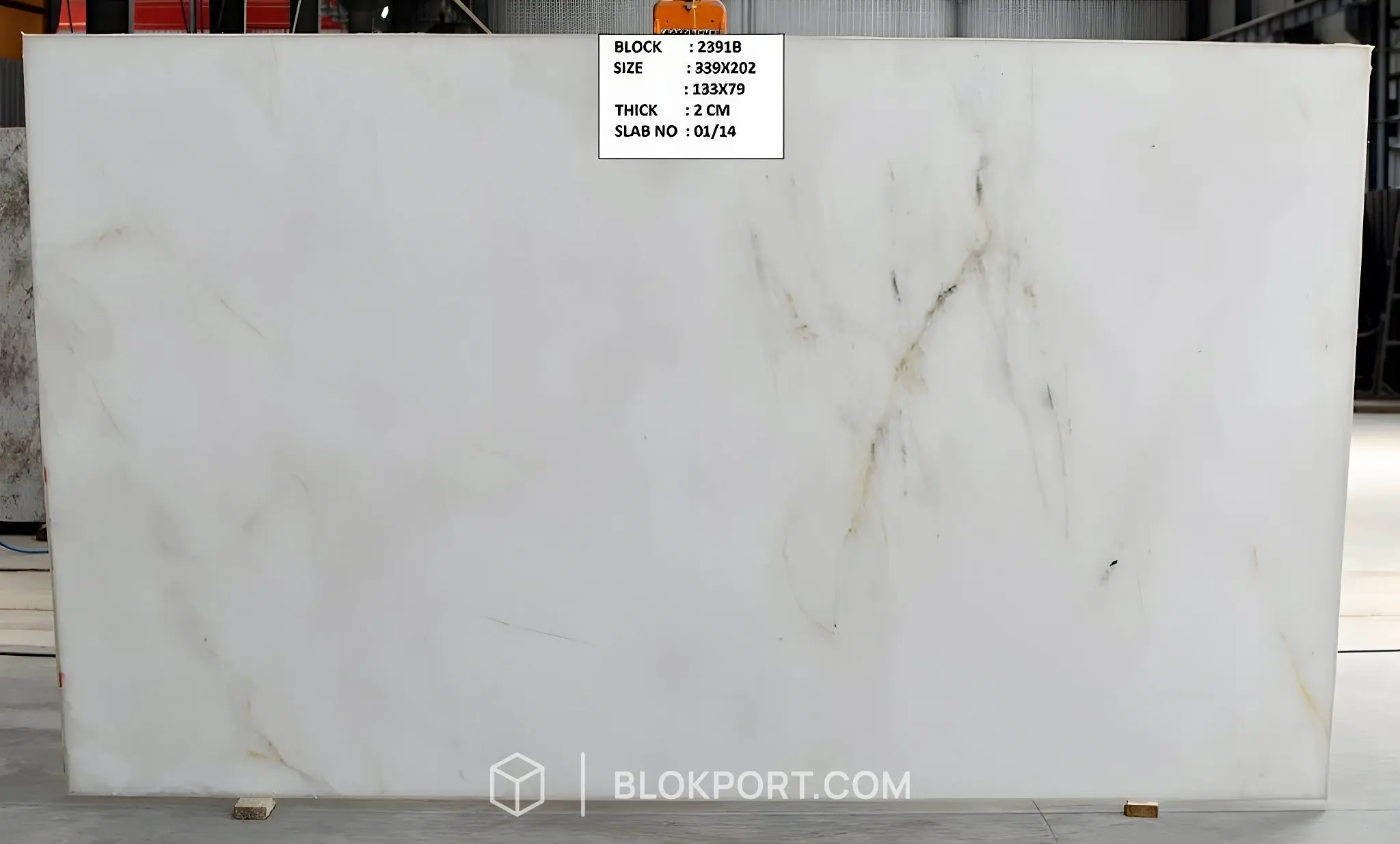 Crystallo Traslux Polished Quartzite, photo 1 of 4