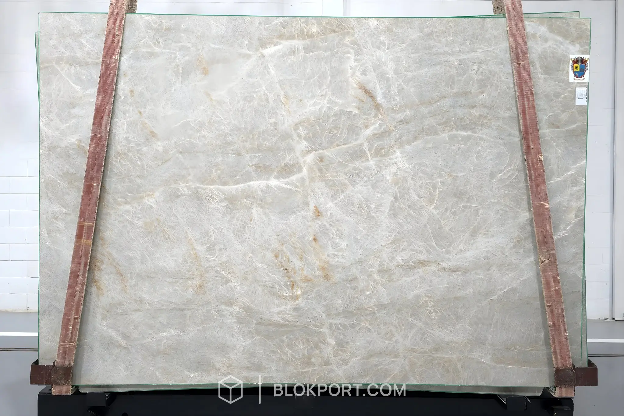 Perla Lume Leathered Quartzite, photo 1 of 2