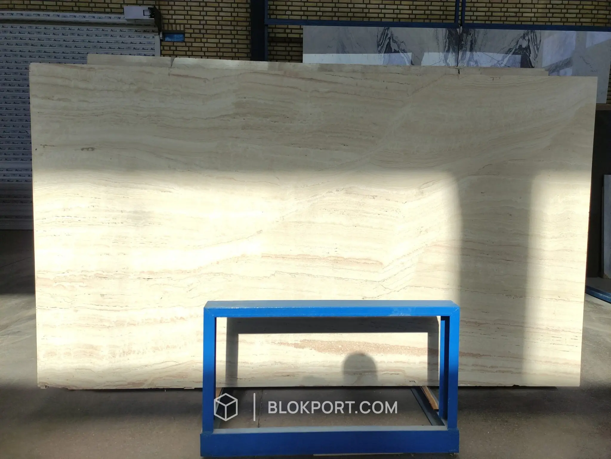 Iran White Polished Travertine, photo 1 of 3