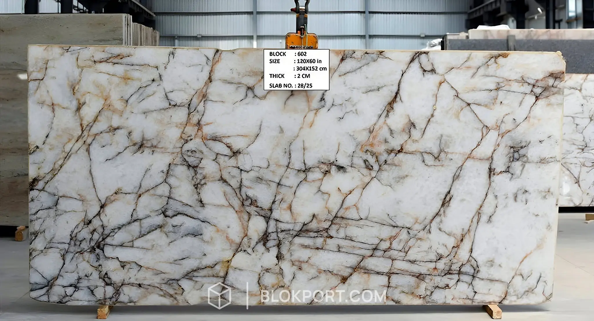 Crystallo Spazio Polished Quartzite, photo 1 of 2