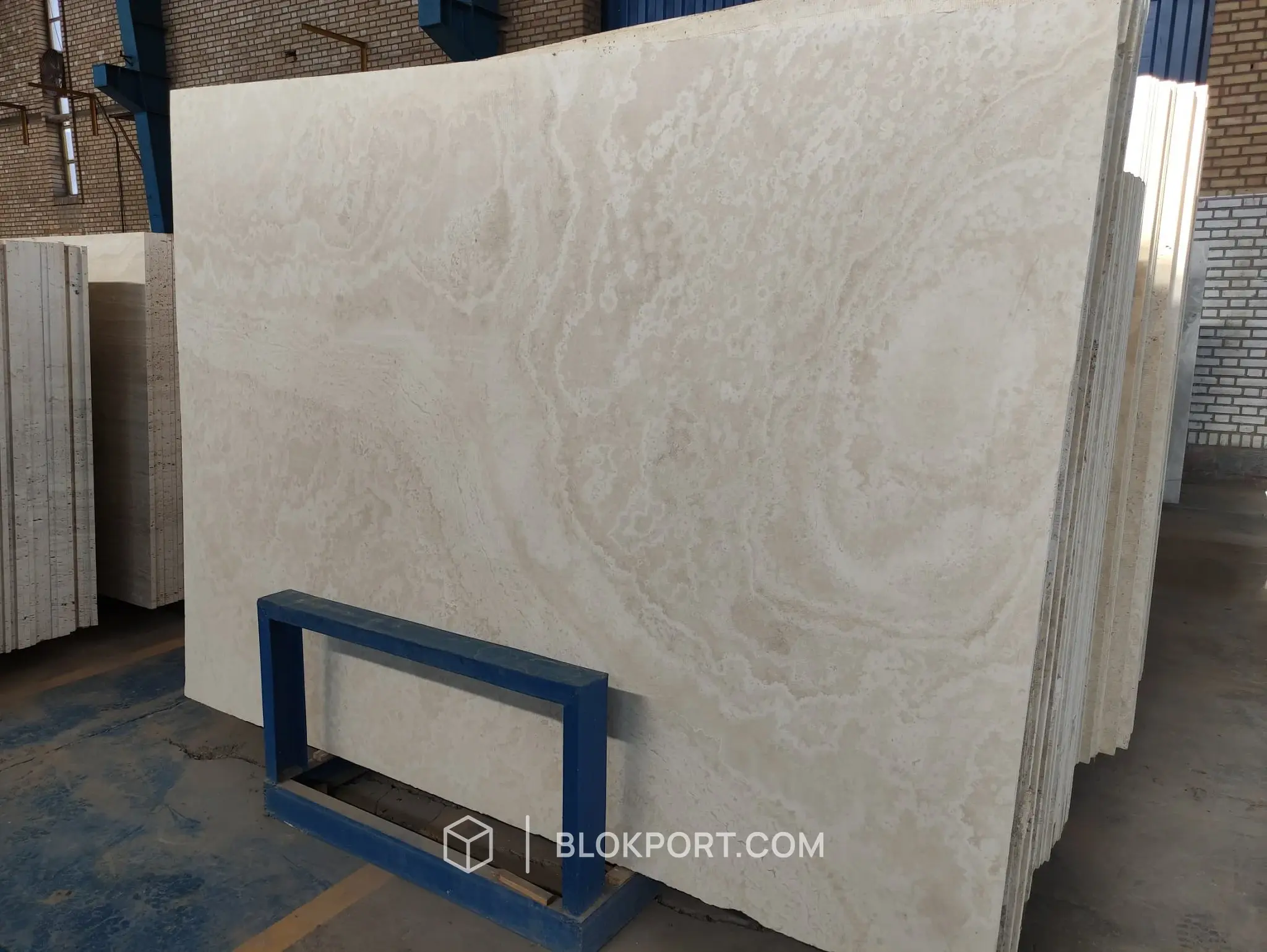 Iran White Polished Travertine, photo 1 of 3
