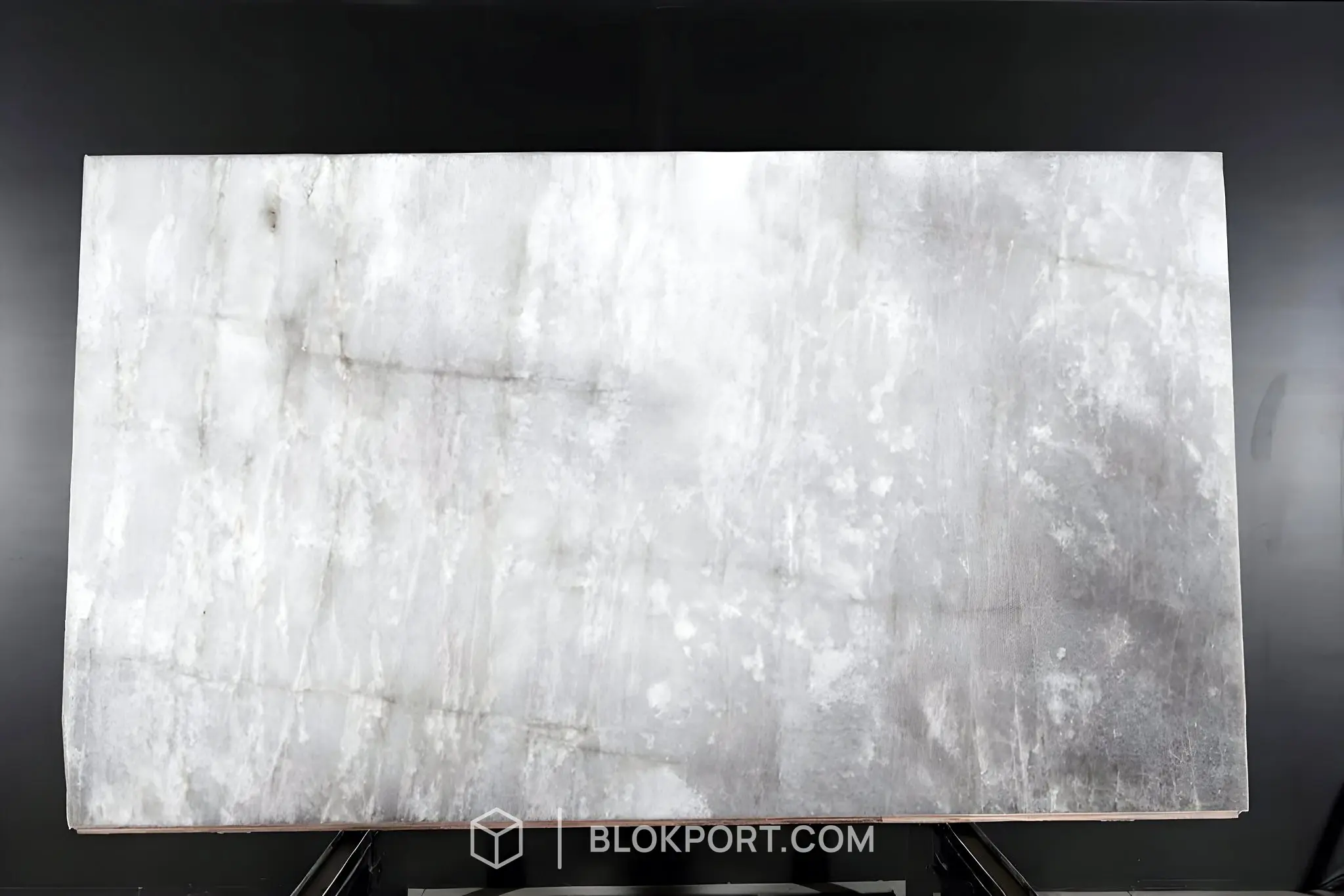Crystallo Bianco Polished Semi-precious Stone, photo 1 of 9