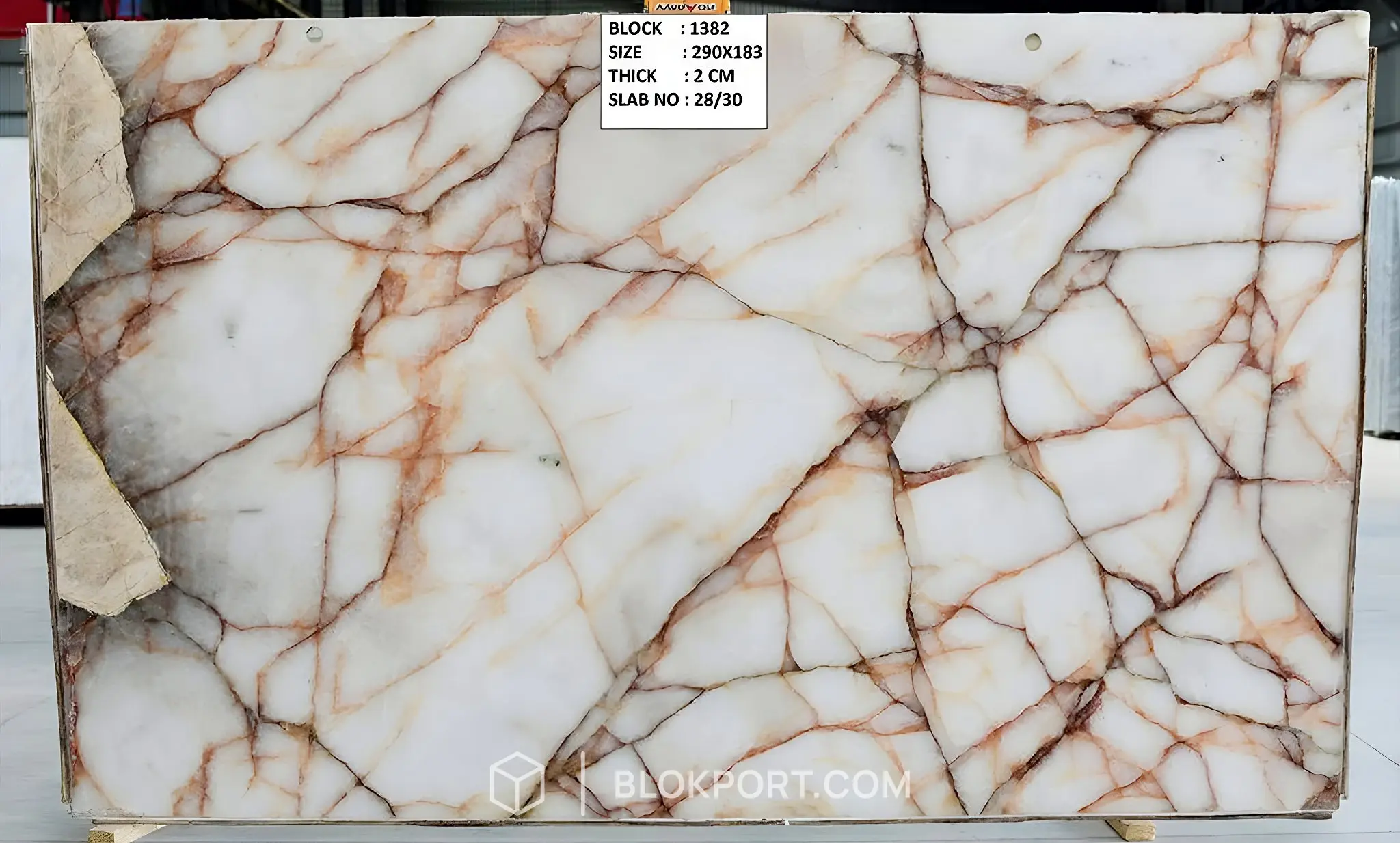 Crystallo Roso Polished Quartzite, photo 1 of 3