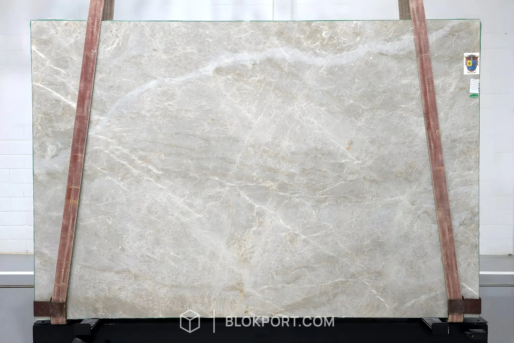 Perla Lume Leathered Quartzite, photo 1 of 2