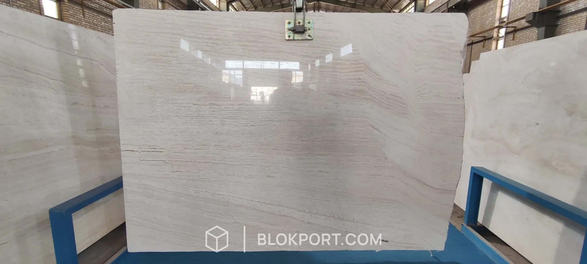 Iran White Polished Travertine, photo 1 of 3