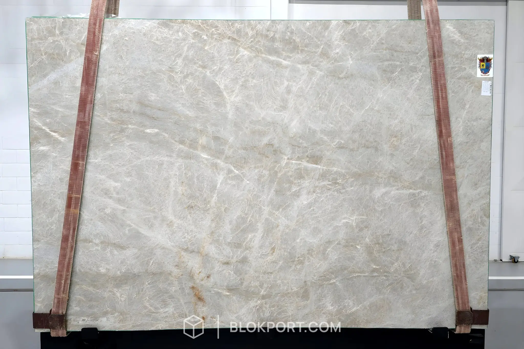 Perla Lume Leathered Quartzite, photo 1 of 2